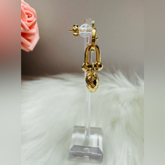 Hardware Heart Dangling. 💛 Real 18(18k) Karat Solid Gold Jewelry - Picture 7 of 11